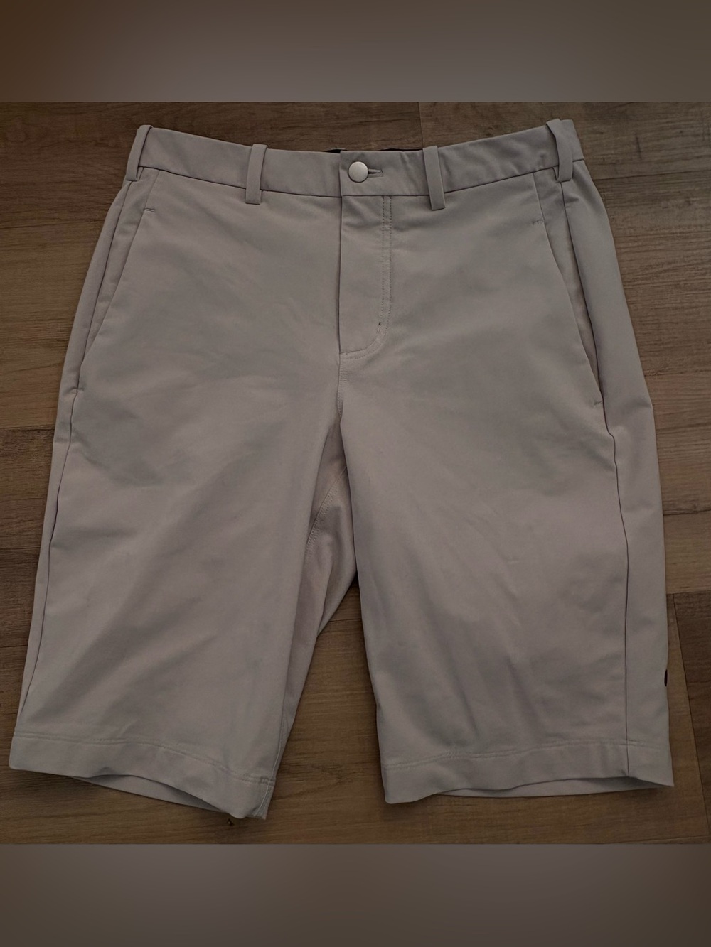 Lululemon Men’s Golf Shorts Khaki